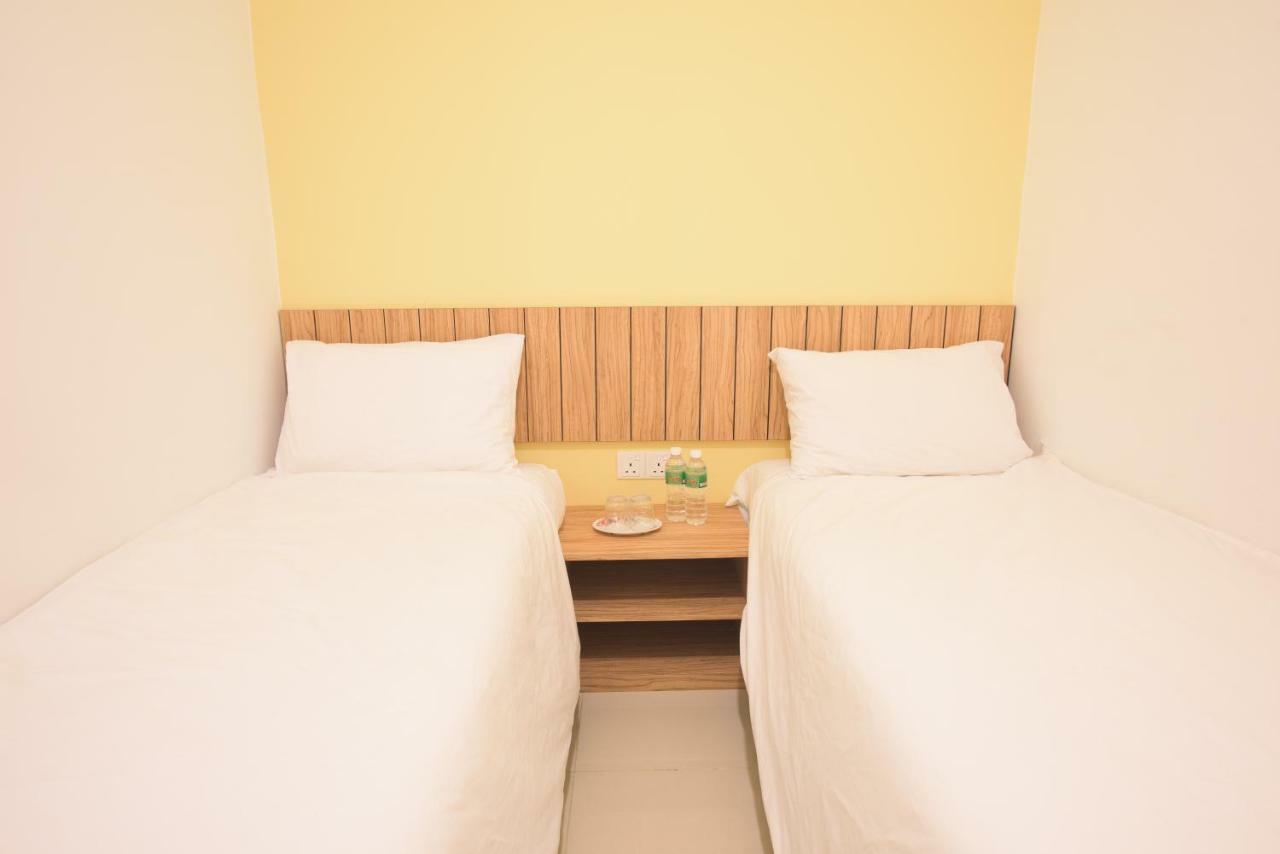 Ltl Guesthouse Johor Bahru Esterno foto